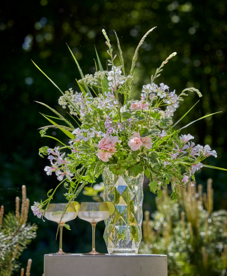 Decorare con i fiori: 5 composizioni semplici usando i Gerani (2026)